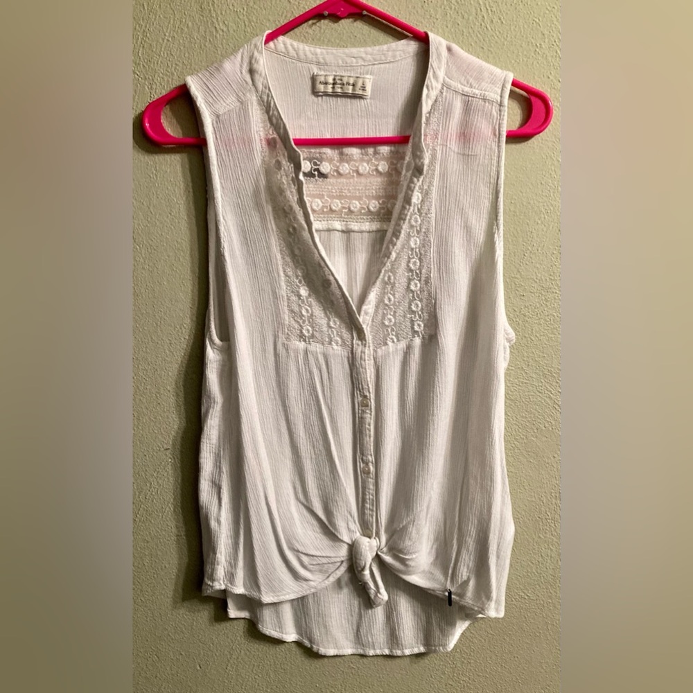 Abercrombie & Fitch Sleeveless Blouse Size Large